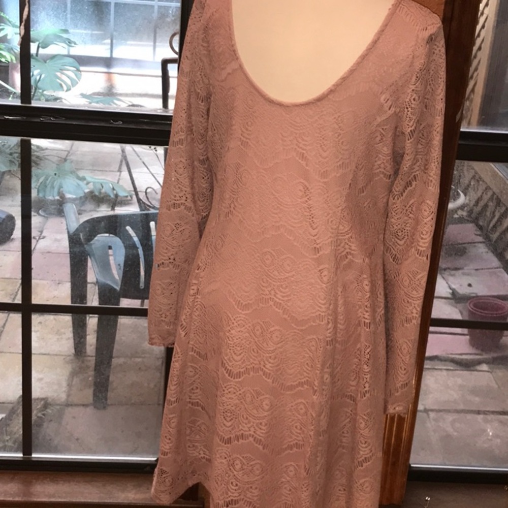 Dress pink lace